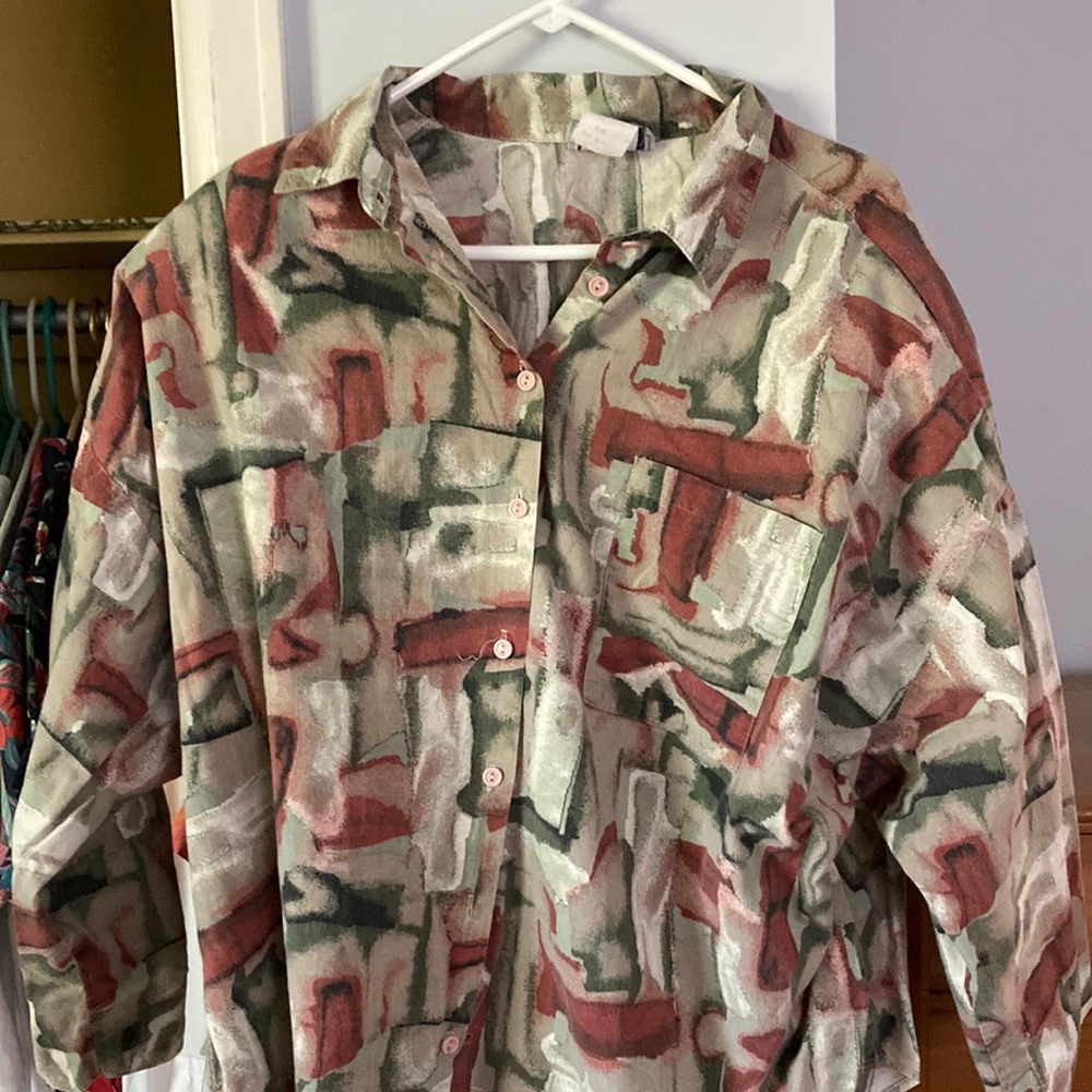 Cool Retro Patterned Button-up Shirt